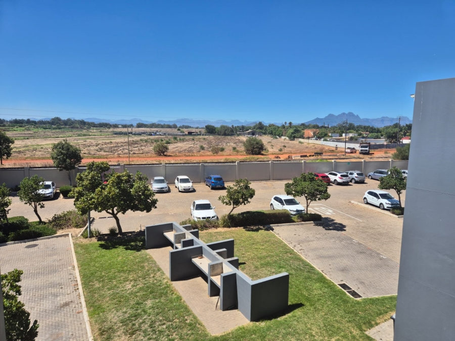 To Let 2 Bedroom Property for Rent in Buh Rein Estate Western Cape